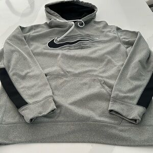 Nike men’s hoodie men’s thermal – fit grey and black size L, smoke free home.
